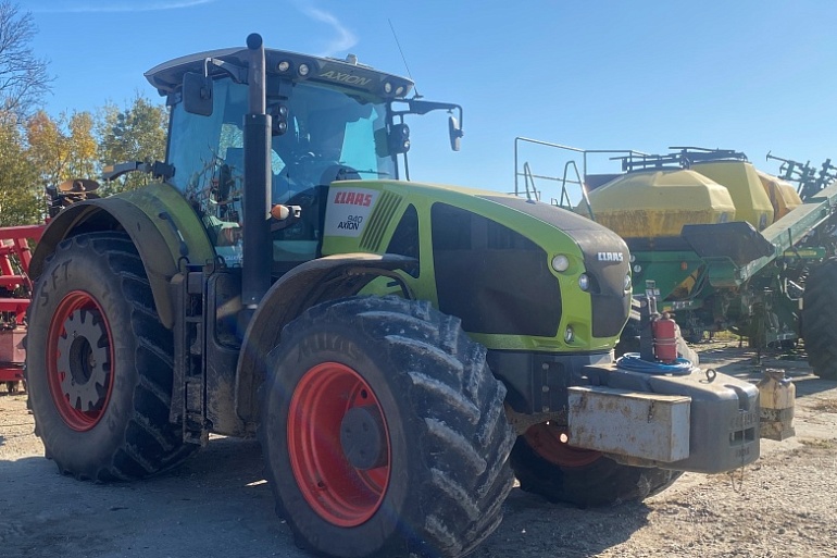 CLAAS Axion 940