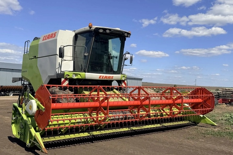 CLAAS DOMINATOR 370